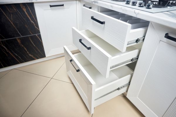 Professional Cabinet Drawers Repair
