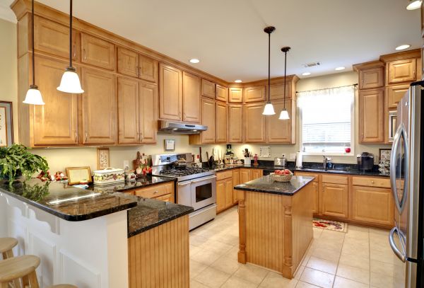 Professional Maple Kitchen Cabinet Repair