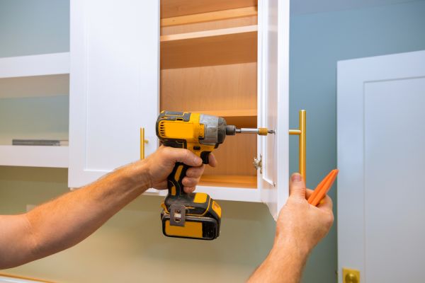 Professional Kitchen Cabinet Door Repair